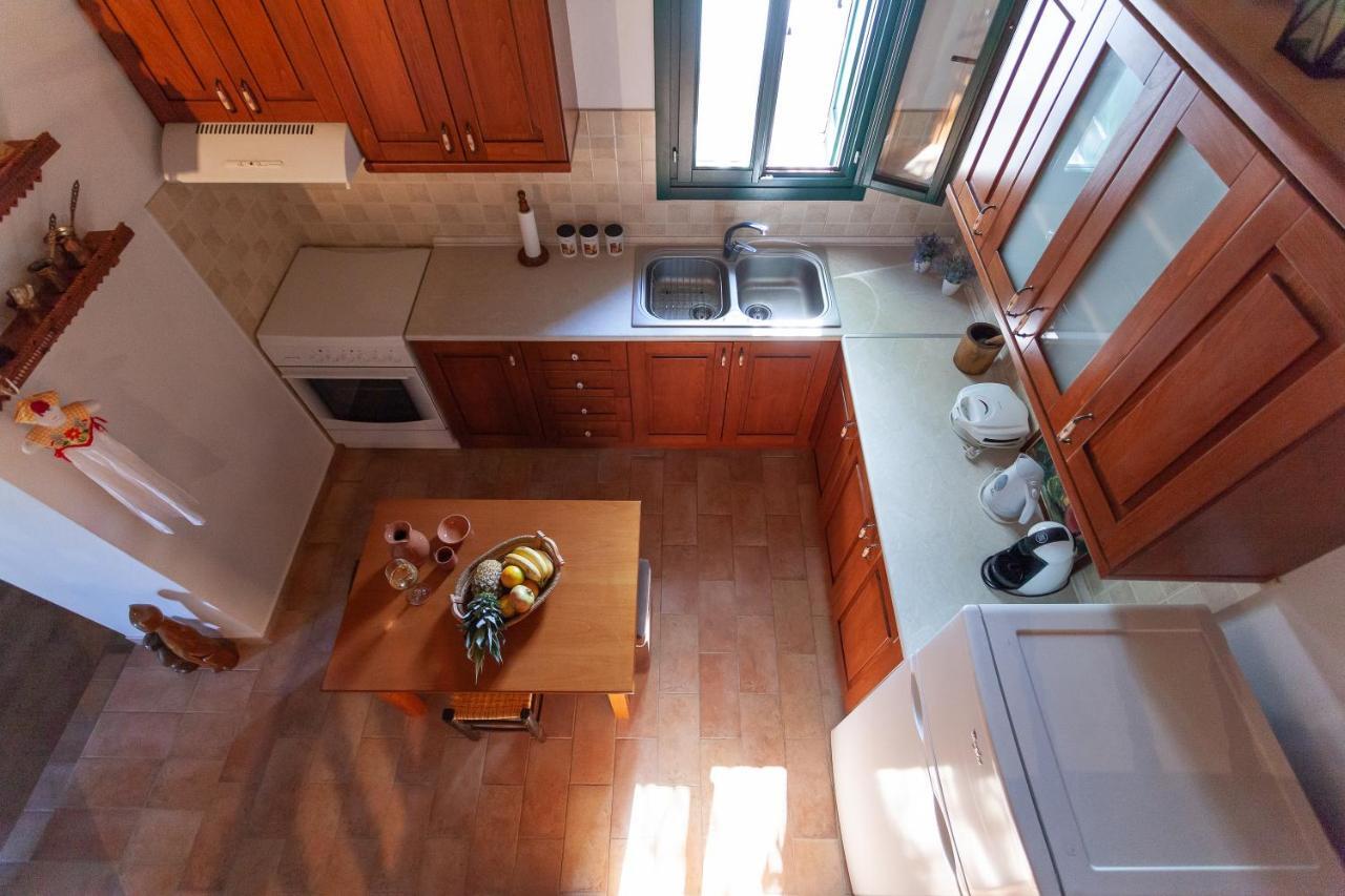 Batu Vacation House Monolithos  Екстер'єр фото
