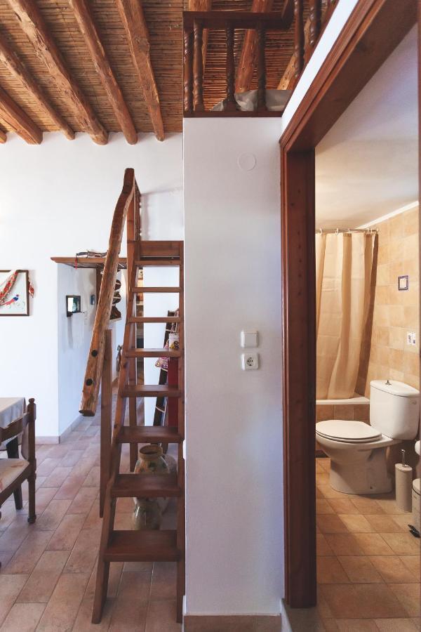 Batu Vacation House Monolithos  Екстер'єр фото
