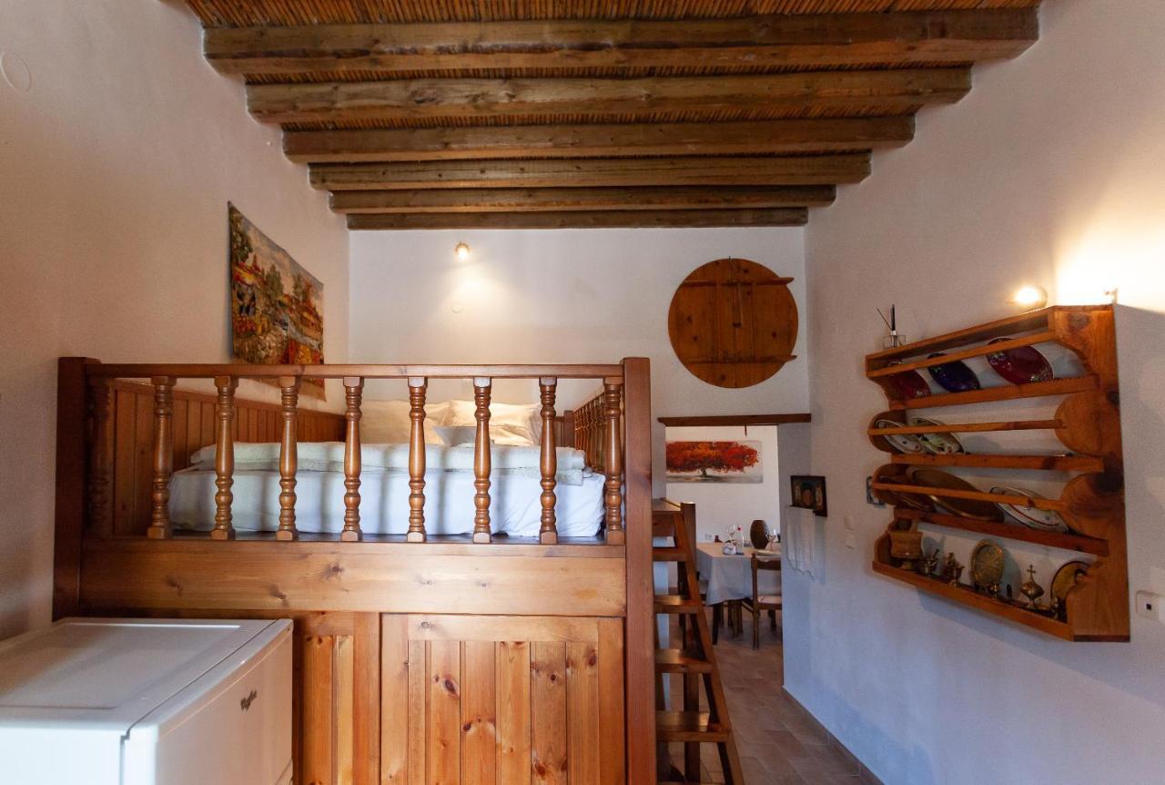 Batu Vacation House Monolithos  Екстер'єр фото