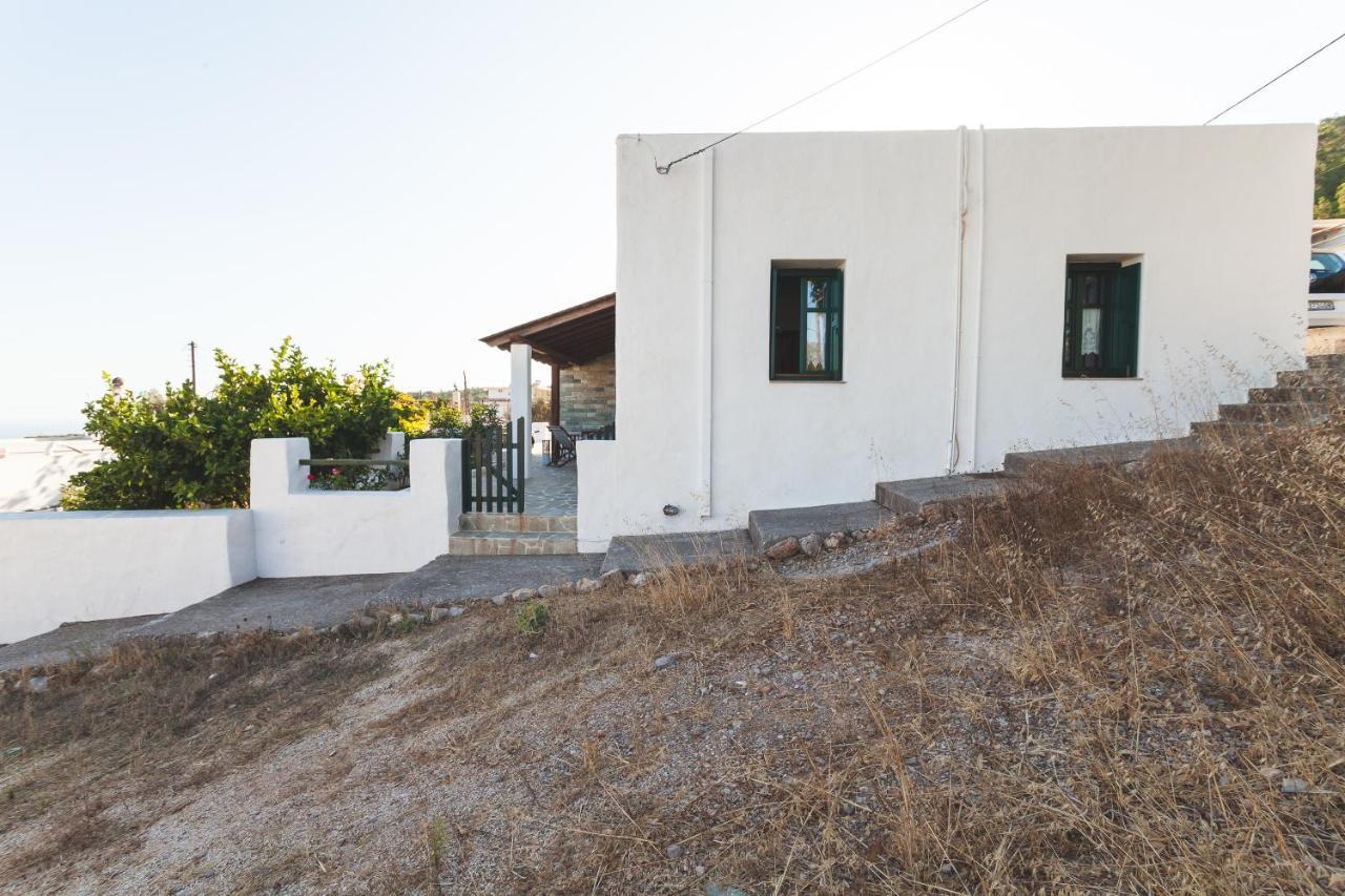 Batu Vacation House Monolithos  Екстер'єр фото